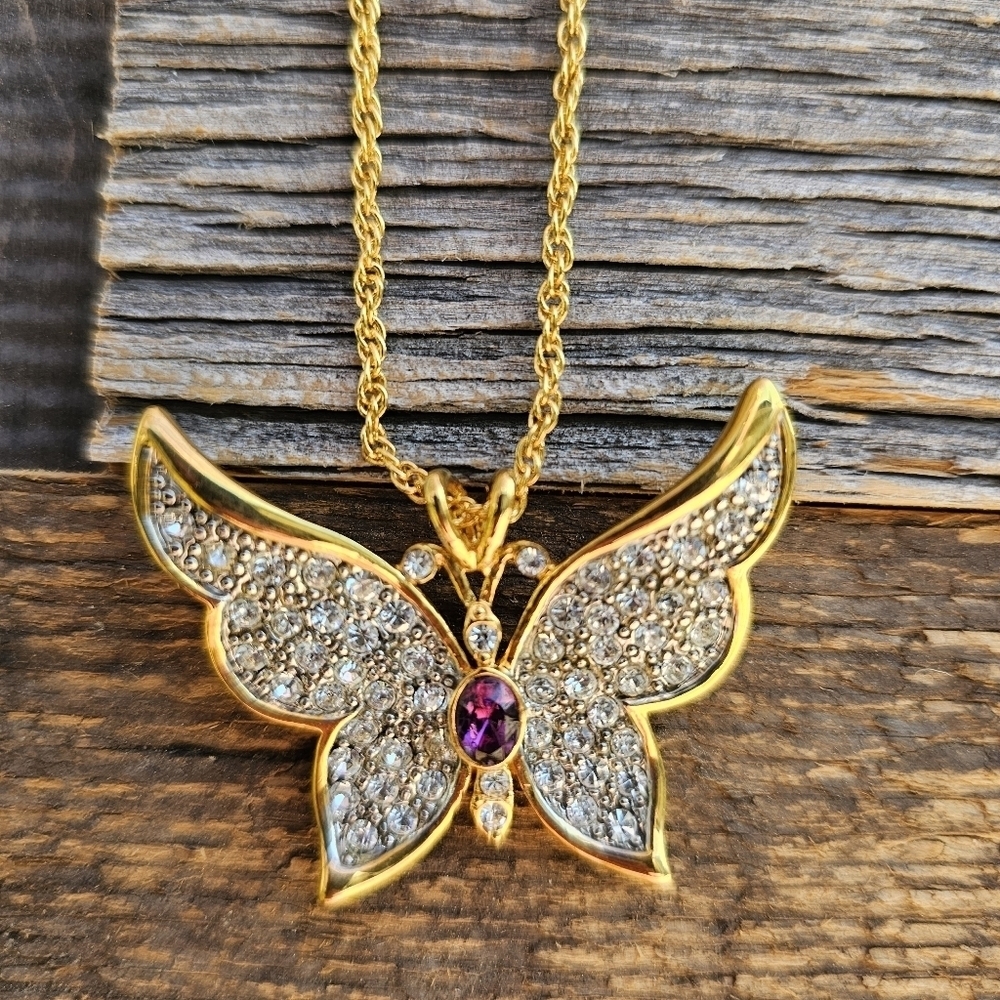 Signed VTG PSCo Clear & Purple Rhinestone  Butterfly Necklace w/ Goldtone Chain